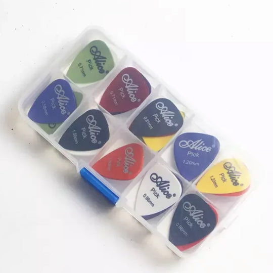 50 guitar picks with case